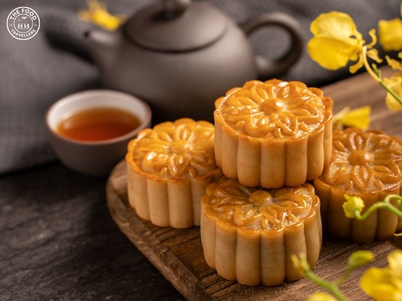 Enjoy a Japanese-style vegan Raspberry Mooncake recipe with a plant-based crust and tangy raspberry filling, perfect for a fruity, cruelty-free dessert.